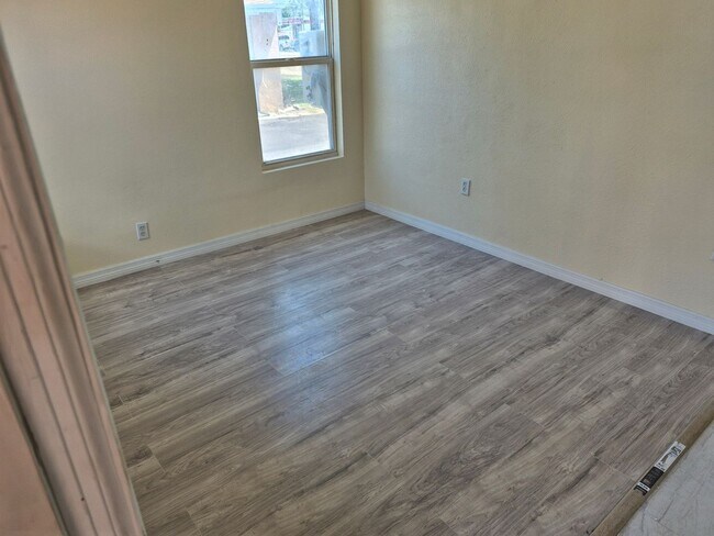 Photo - Updated 1 Bedroom Residence Near Downtown St. Pete Unit 5680 28th St N #D5