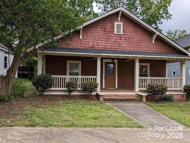 Building Photo - 1704 Harrill St Rental