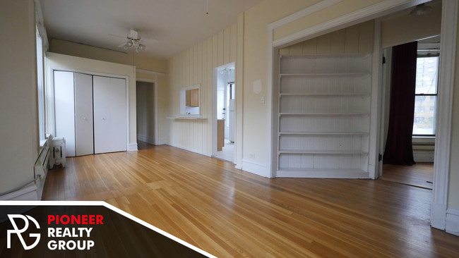 Photo - 1216 N Dearborn St Apartment Unit D1220-02