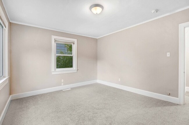Photo - Beautifully Remodeled-3Bd, 1 and 1/2 Ba wi...