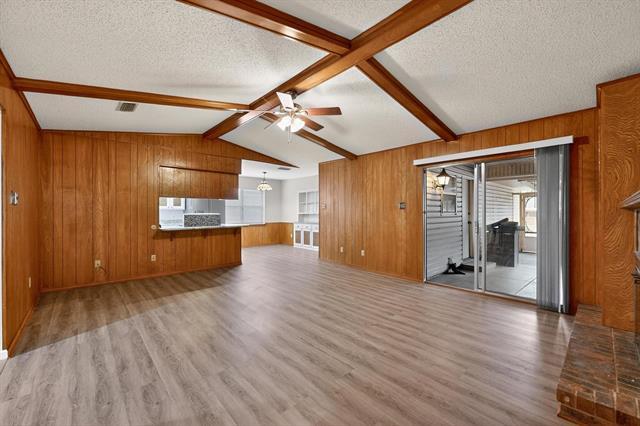 Photo - 2609 Brook Hollow Ln