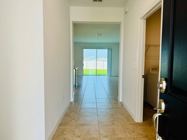Photo - 5670 SW 77th Ave