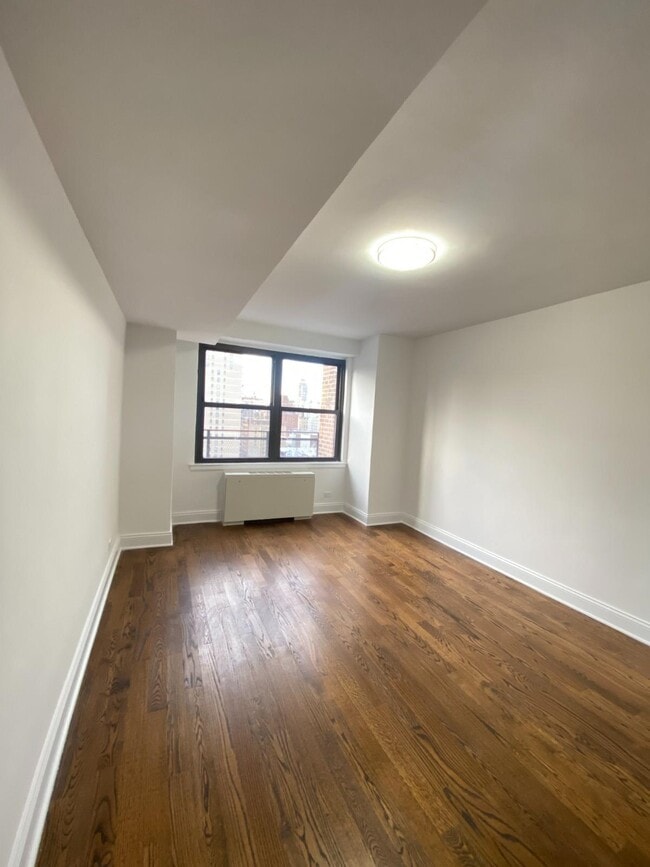 Photo - 240 E 82nd St Unit 12B