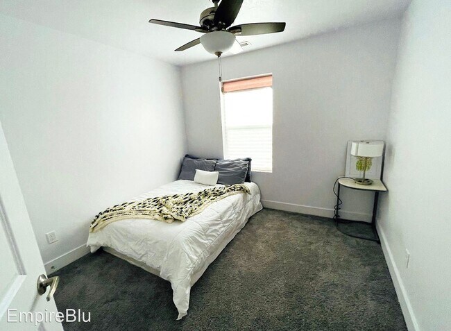 Photo - 3 br, 2.5 bath House - 1766 W Dalmeny Way