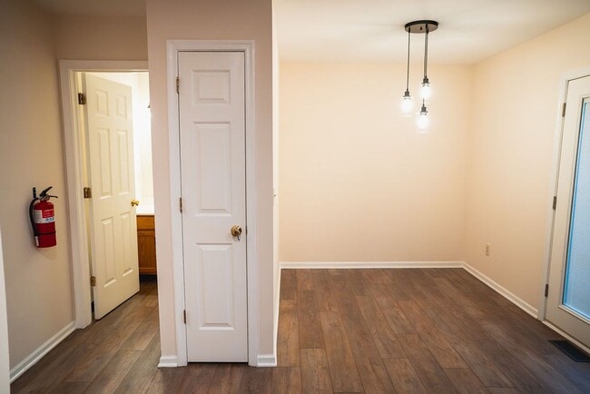 Photo - 149 Sunnyside Ln