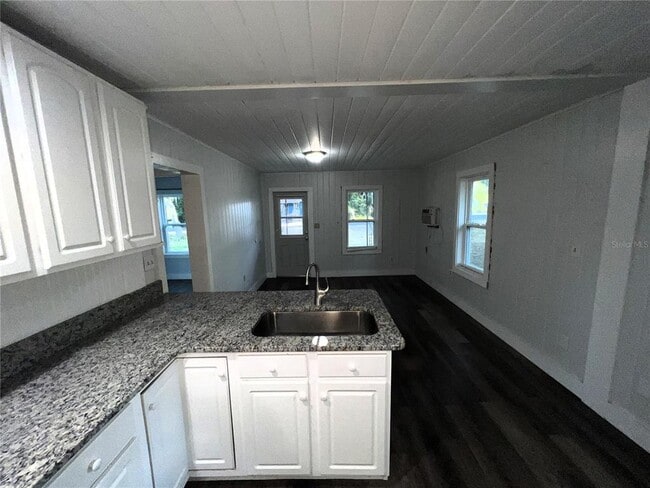 Photo - 3031 Azalea Ave