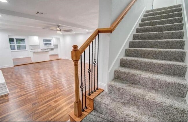 Photo - 17211 Rolling Creek Dr