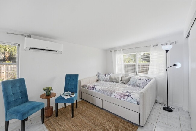 Photo - "Warm Mineral Springs - Furnished Studio Apartment" Unit C