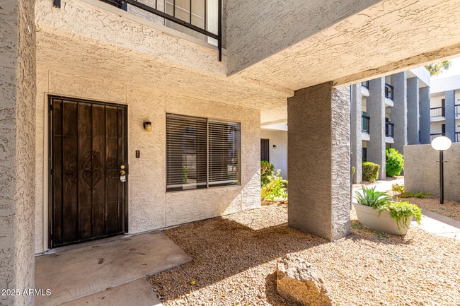 Building Photo - 7494 E Earll Dr Unit 107