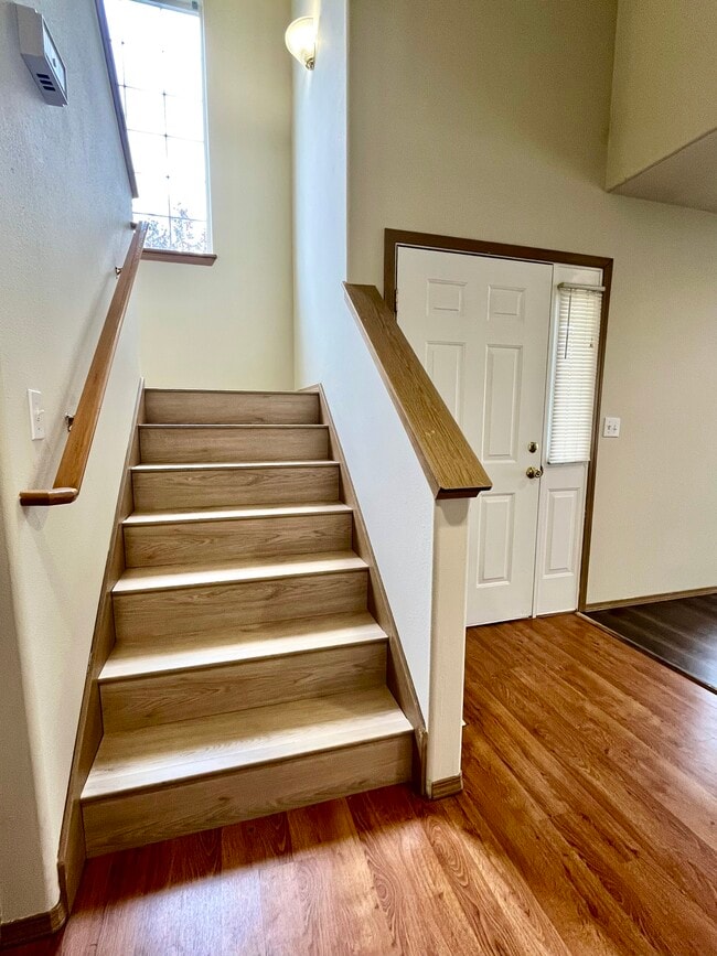 Photo - 512 Hazel St