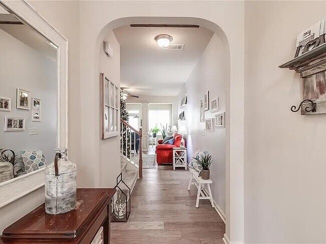 Photo - 2344 Attewood Dr