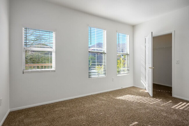 Photo - 10550 W Alexander Rd