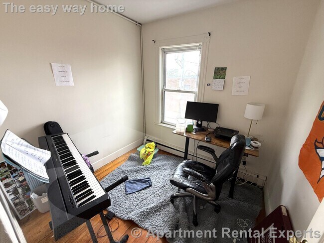 Photo - 61 Webster Ave Unit #2L