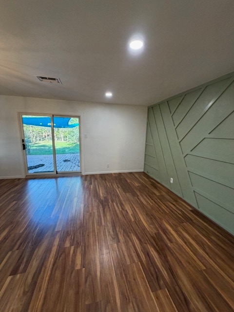 Photo - 725 Falcon Dr