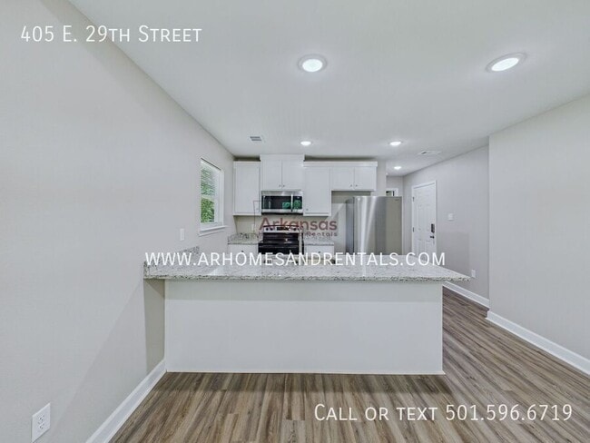 Photo - 405 E 29th St