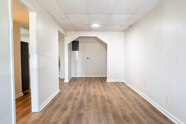 Photo - KY-150 Pembroke Oak Grove Rd Unidad Apt 1