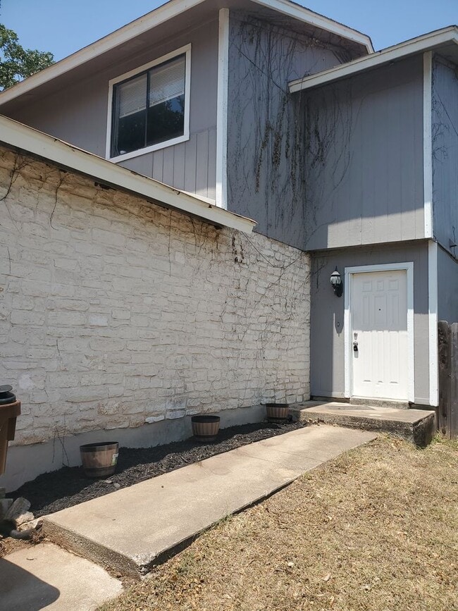 Building Photo - Whitlow Cv Unit 2312 Whitlow Cv Rental
