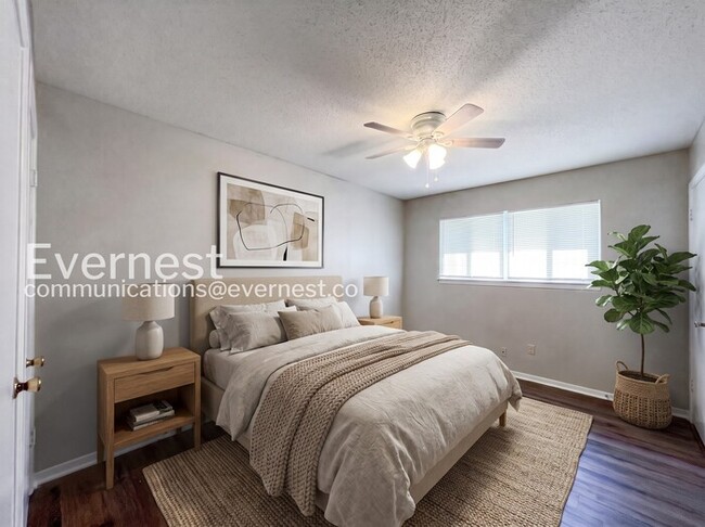 Photo - 6375 Greenbriar Dr