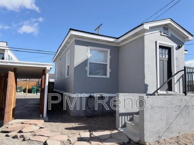 Photo - 613 E 2nd St