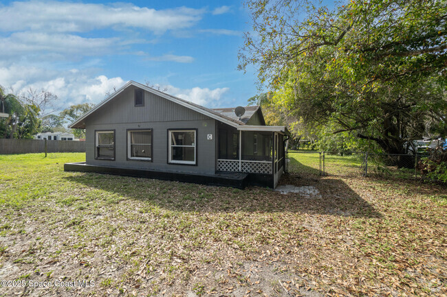 Building Photo - 317 Pineda St Rental