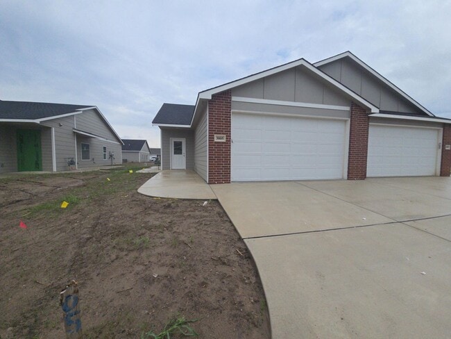 Building Photo - 3803/05 Bluelake Unit 3805 Bluelake Rental