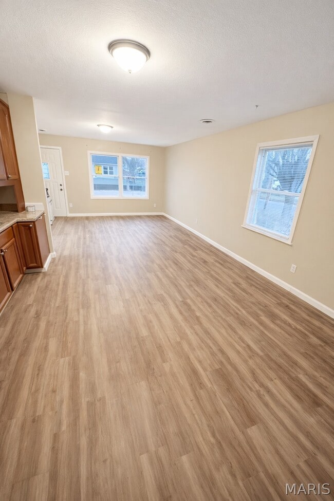 Photo - 455 S 6th St