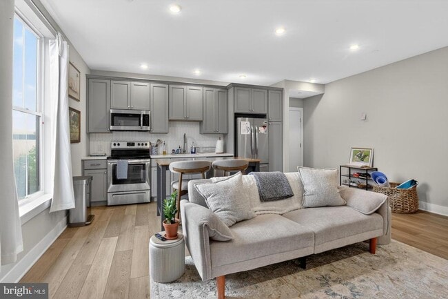 Photo - 6712 Ridge Ave Unidad 203