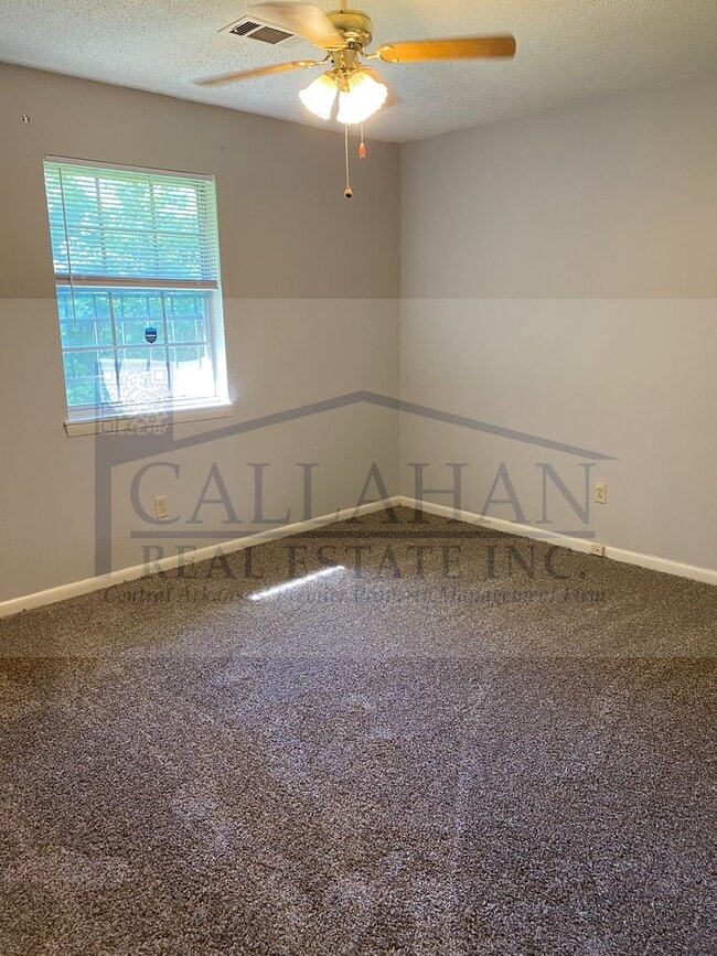 Photo - 8307 W Woodview Dr Unit B