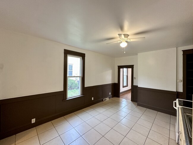 Photo - 154 Elmwood St