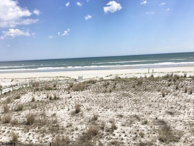 Photo - 5300 Boardwalk Unit 220