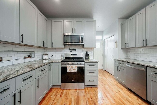 Photo - 1151 Summit St