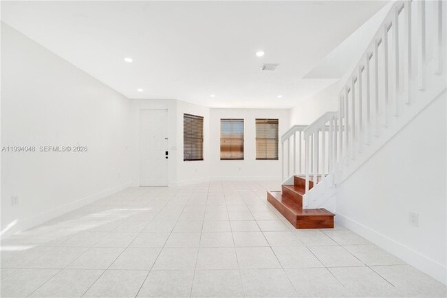 Photo - 27433 SW 137th Ct