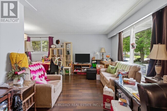 Photo - 3456 Rexway Dr
