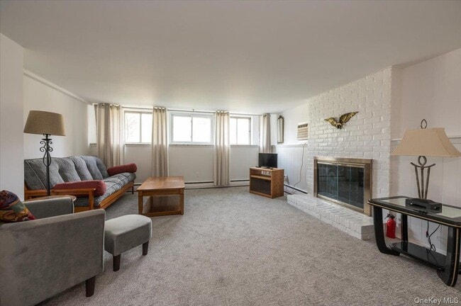 Photo - 67 Cliftwood Dr