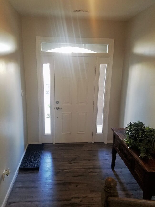 Photo - Gorgeous 3 story townhome in West End Henrico with loads of upgrades!