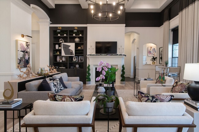 Building Photo - Mansions at Ivy Lake