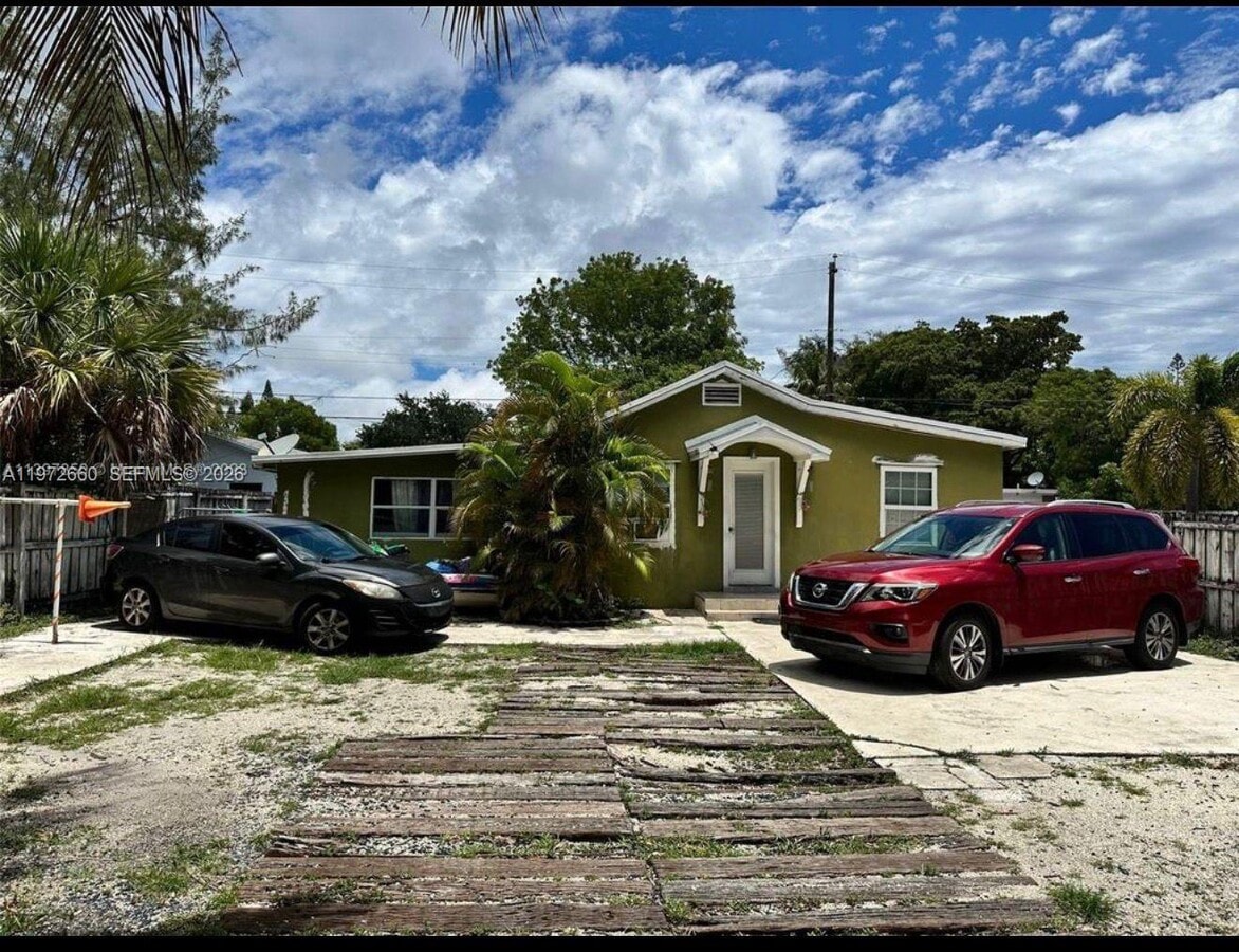 Photo - 1721 McKinley St