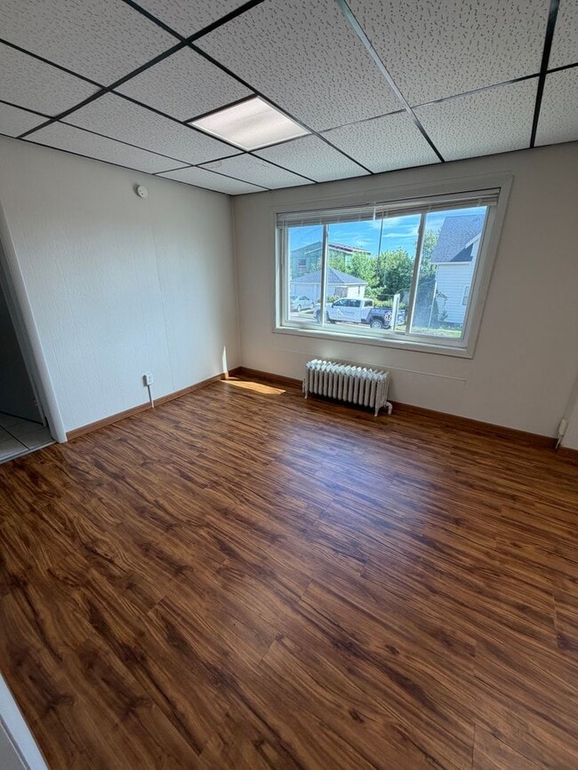 902 N 11th Ave E Unit Lower