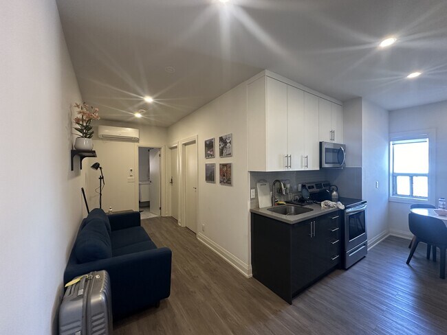 Photo - 595 St Clair Ave W Unit 11