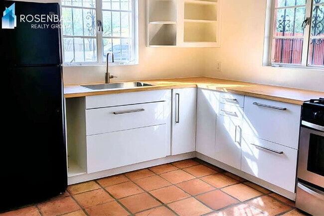 Photo - 3433 E Pima St Unit 3433