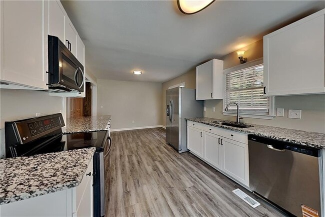 Photo - 287 Jamie Dr