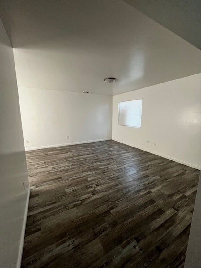 Photo - Monterey St (93305) Unit D