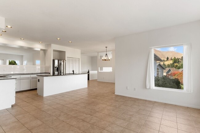 Photo - 301 Canyon Pl
