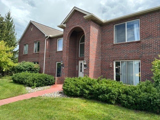 Front of Condo - 322 Pere Marquette Dr Unit 322 Pere Marquette