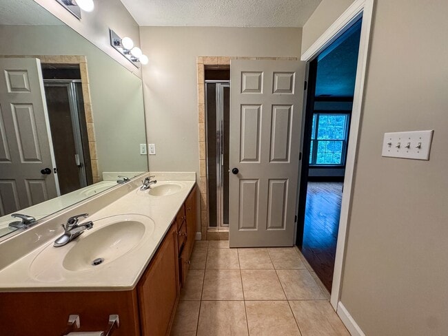 Photo - 1129 Americus Ave