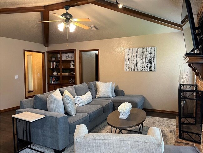 Photo - 512 Cypress Dr