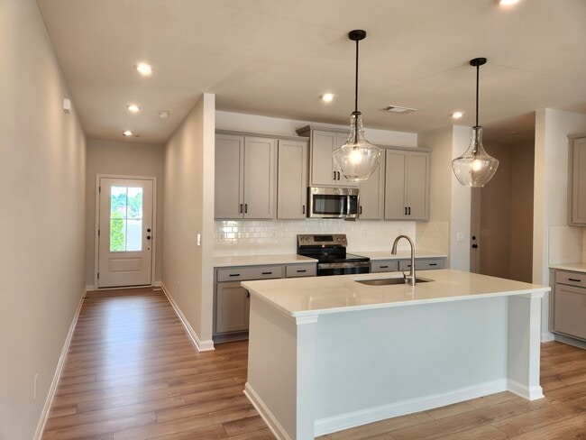 848 Lareas Way