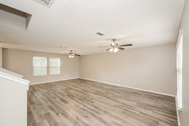 Photo - 807 General Barksdale Dr