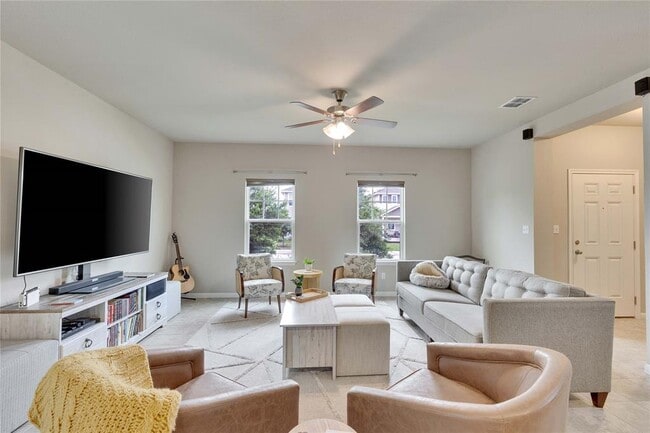 Photo - 106 Mossycup Dr