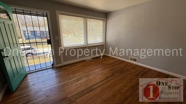 Photo - 4 Bedroom, 2 Bathroom home in Kansas City